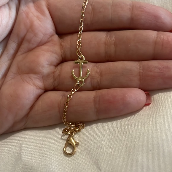 Gorgeous anchor bracelet - Picture 3 of 4